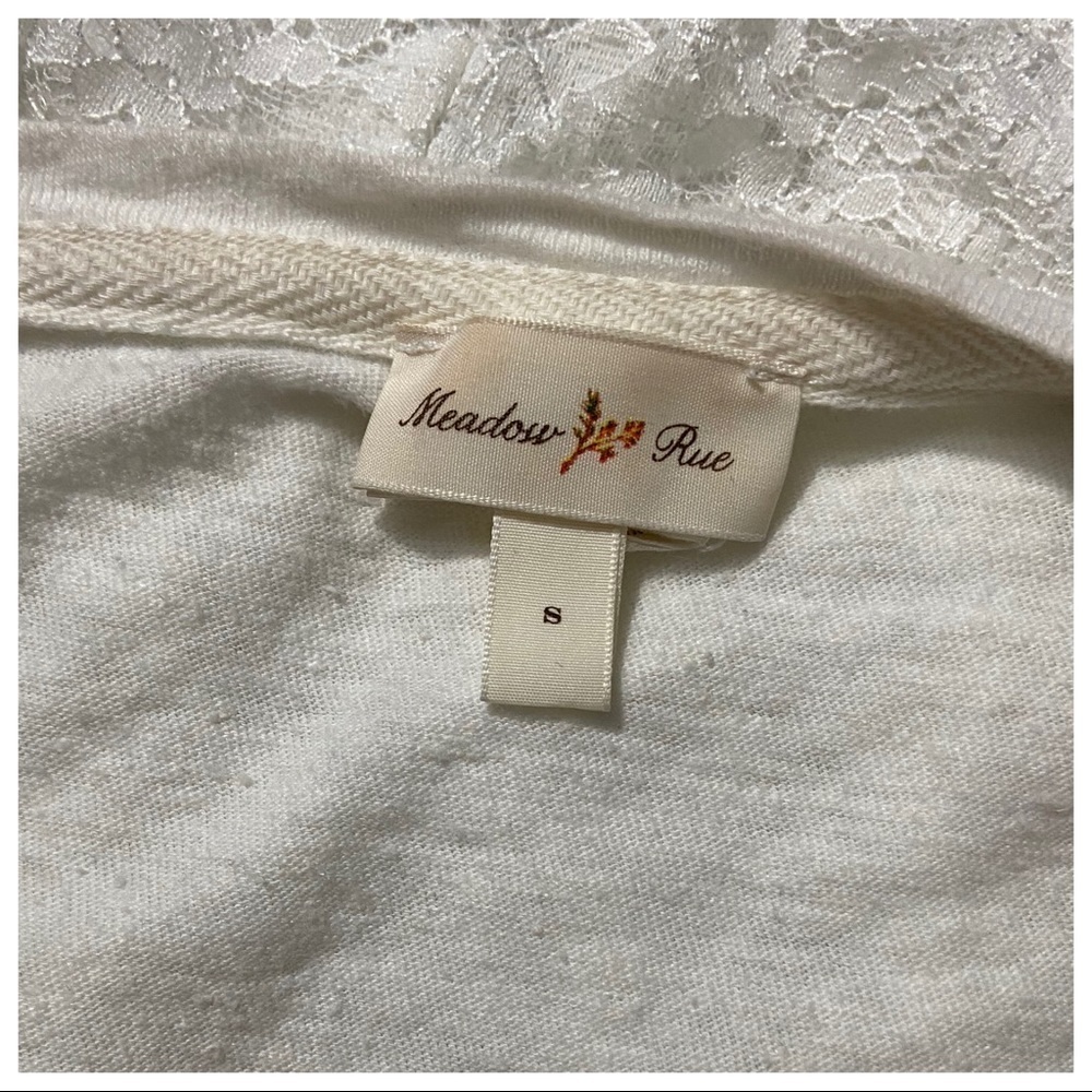 Meadow Rue Forum V-Neck Tee - Picture 8 of 8